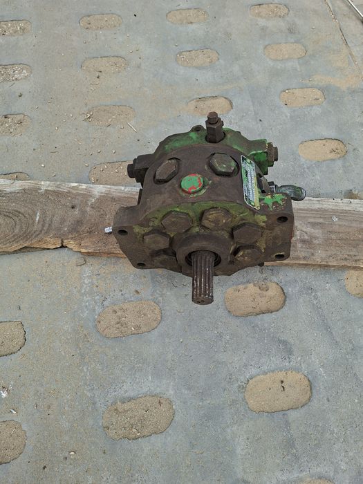 Pompa hydrauliczna john deere 3350, 3050, 3650