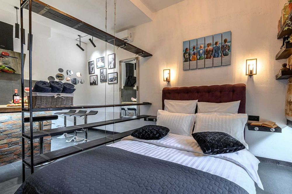 Аренда апартаментов посуточно Лофт/6011