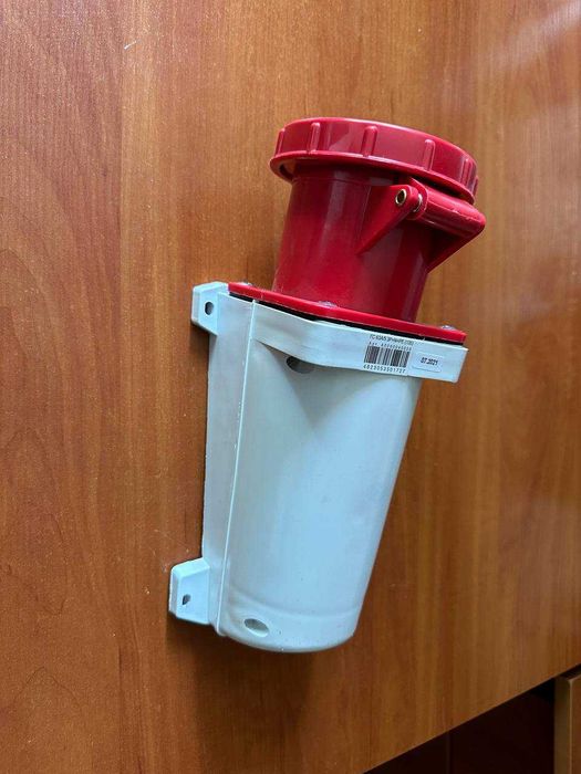 Розетка стаціонарна 380в. ГЦ 63А/5 (135) 3P+N+PE 63А 415В IP67 | Нова