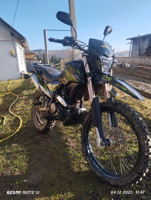 Шінерей 6C 250 кубів 172 мотор