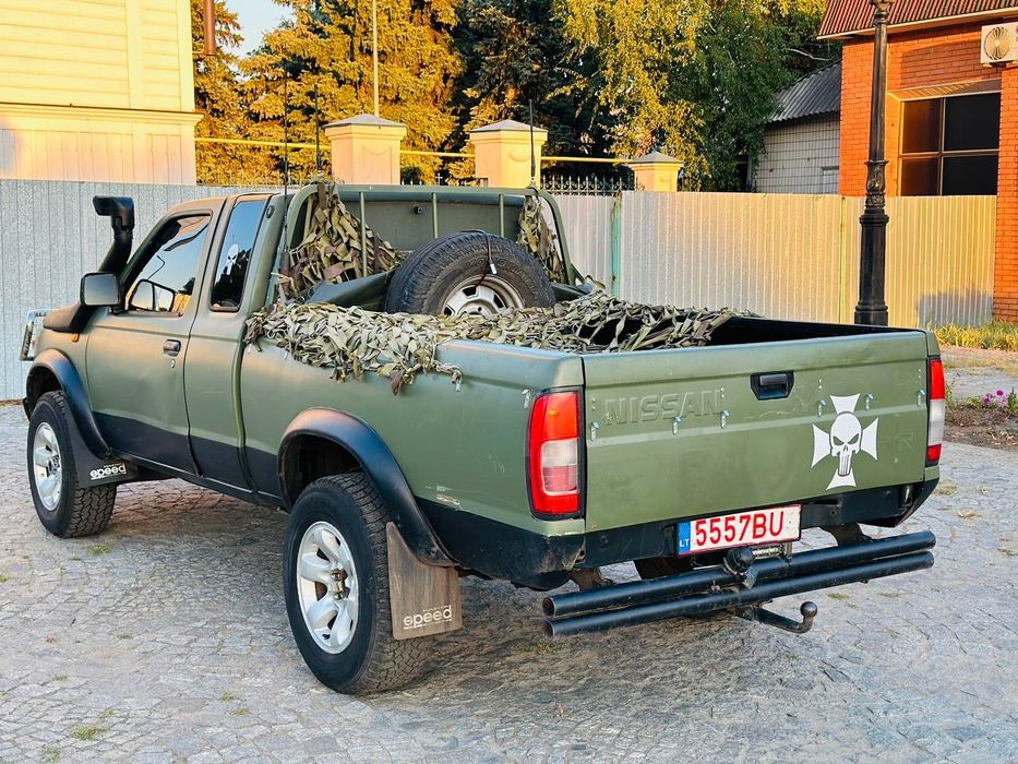 Nissan Navara  4x4 , полный привод 
Двигун працю