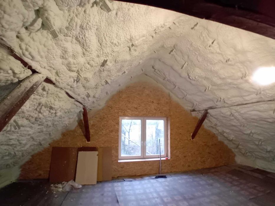 Ocieplenie pianą PUR