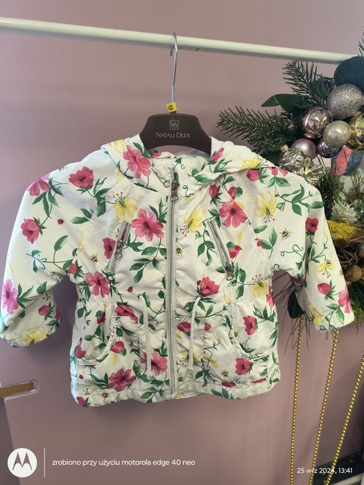 Wiosenna wczesno jesienna 92 dziewczynka kurtka kwiaty 92
