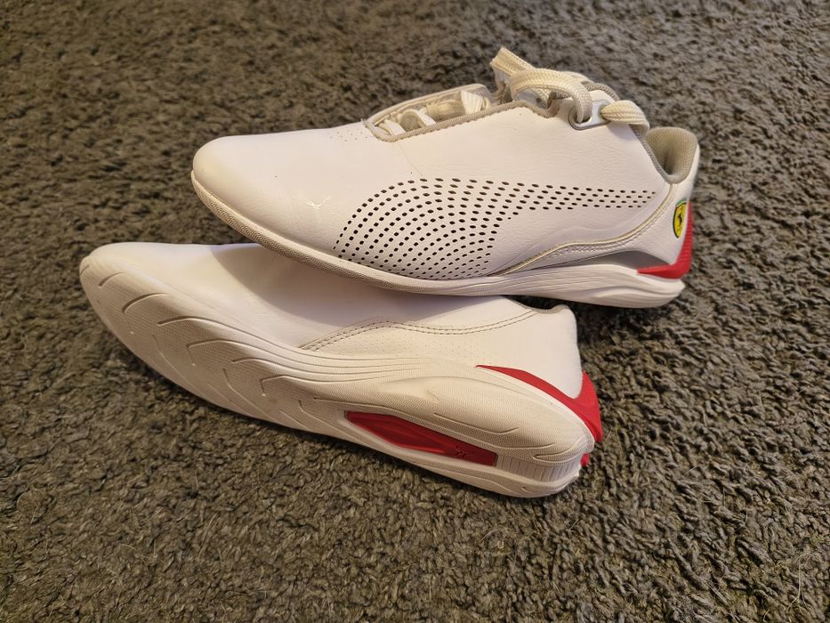 Skórzane białe PUMY model Ferrari F1 Drift Cat Decimena. Roz. 37