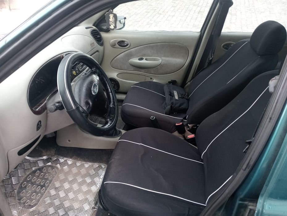 Ford fiesta ghia 1.25i  75cv 1999