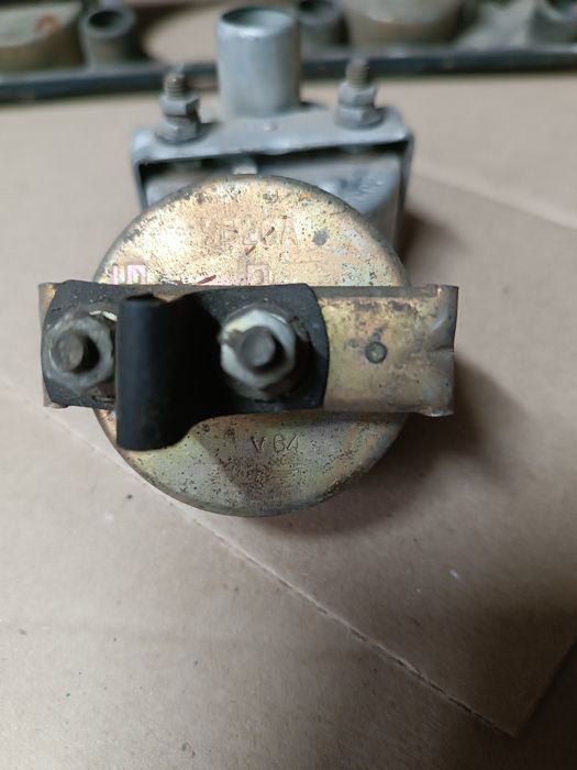 Панель приборів з датчиками