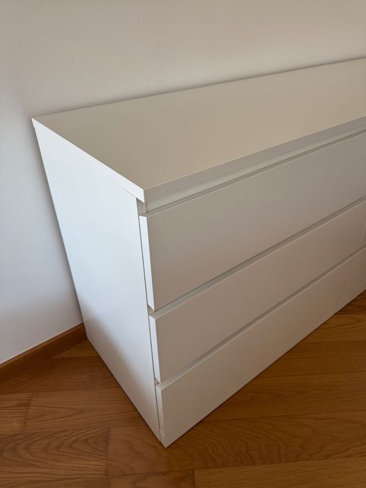 Cómoda IKEA MALM 6 gavetas branca – como nova
