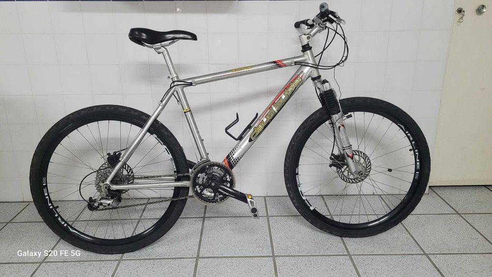 Bicicletas BTT e de estrada