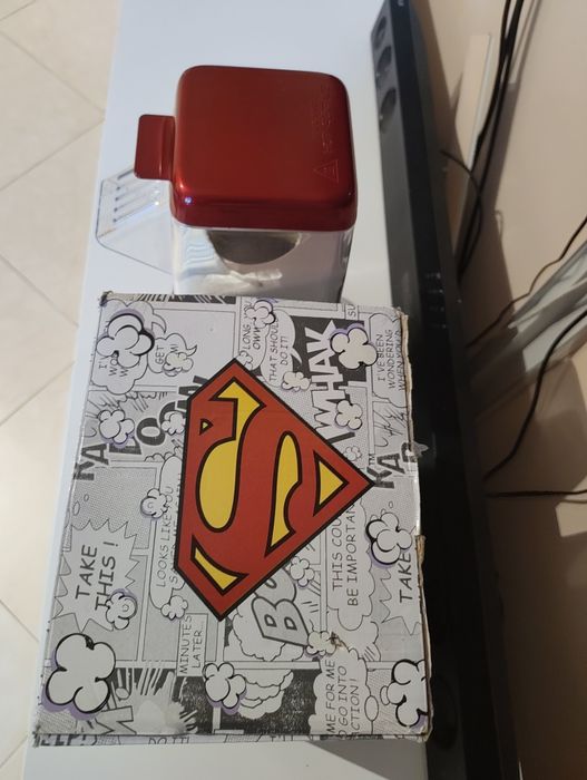 Máquina de fazer pipocas.