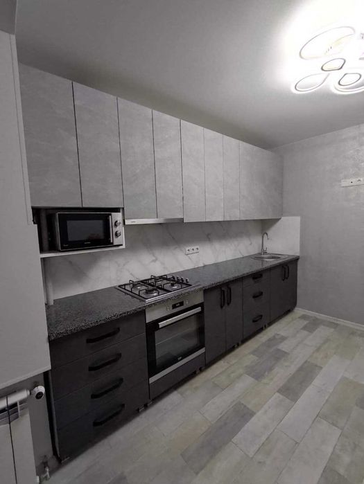 Підвіконня, стільниці, сходи та ін. вироби з граніту