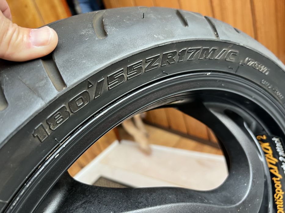Jante com pneu - CB1000R