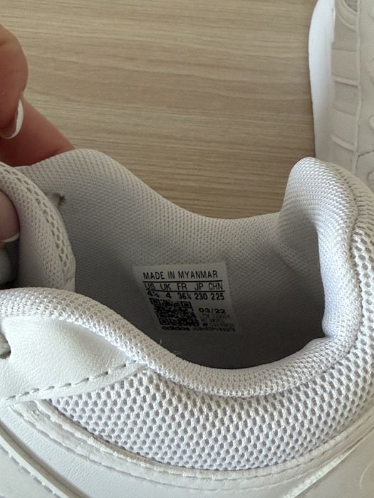 Кросівки adidas розмір 36,5
