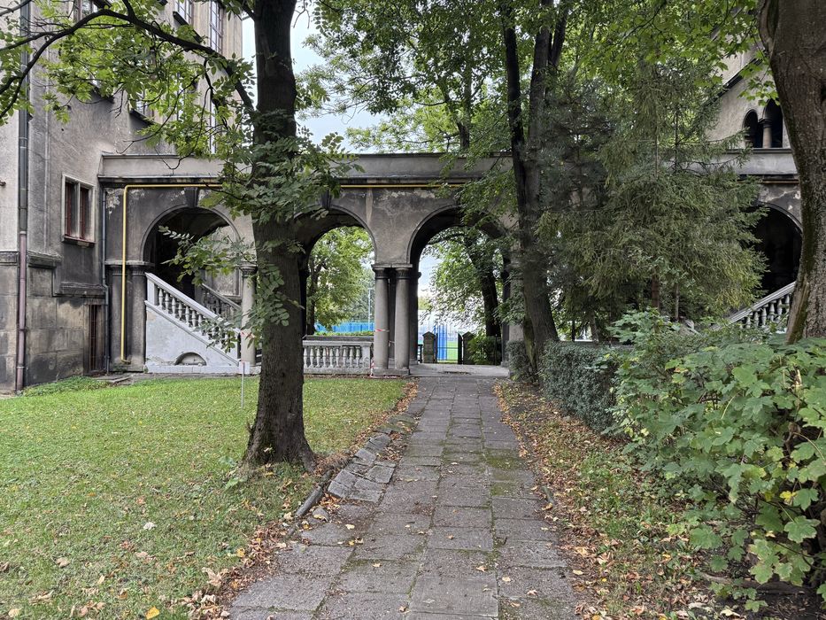 Klimatyczne mieszkanie w centrum miasta 76 metrów