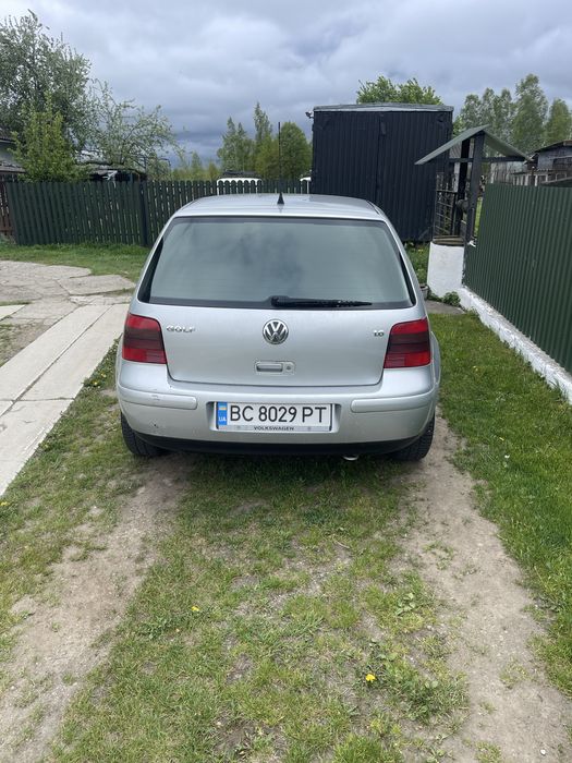 Продаю Volkswagen Golf 4.