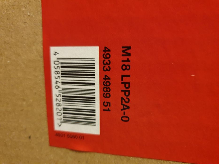 Zestaw lamp Milwaukee M18
