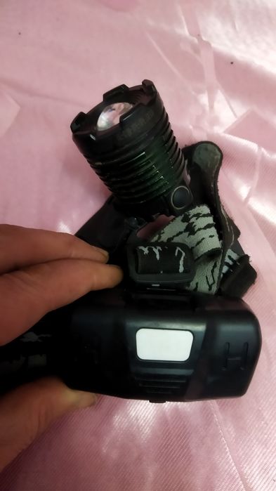 Фонарик налобний