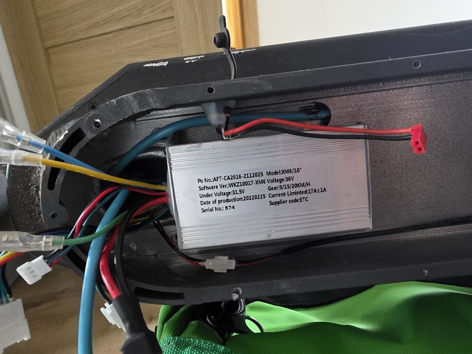 Motus Scooty Lite 10 na cześći