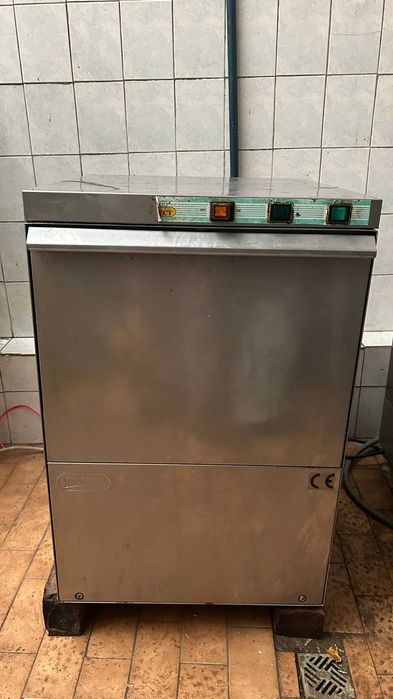 Maquina de lavar louça industrial