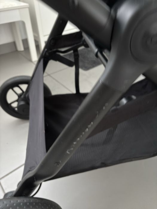 Carrinho Maxi Cosi Street Plus com alcofa