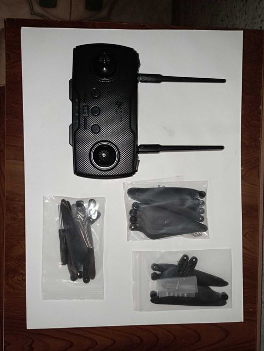 Квадрокоптер Hubsan Zino PRO