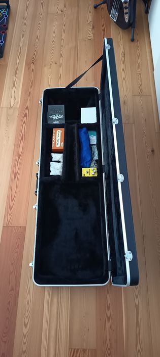 Case Rígida Gator para baixo elétrico