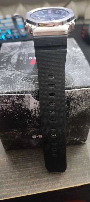 Наручные часы Casio G-Shock GM-2100-1AER