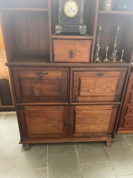 Antigo Movel de Madeira