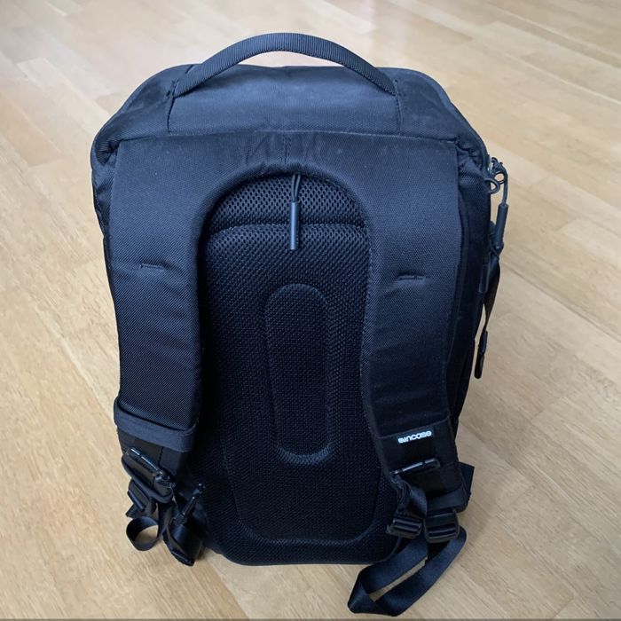 Рюкзак для фототехніки і ноутбука Incase Capture Pro Pack - Black