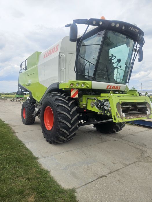 Claas Lexion 750 heder V900