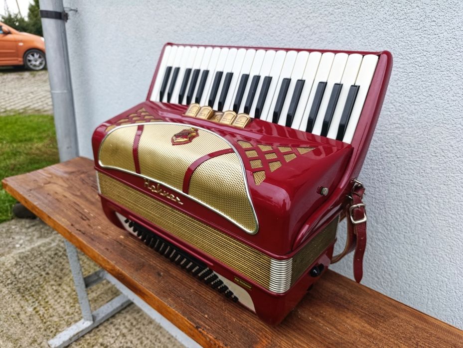 Akordeon Hohner Lucia 96 basów 3 chóry