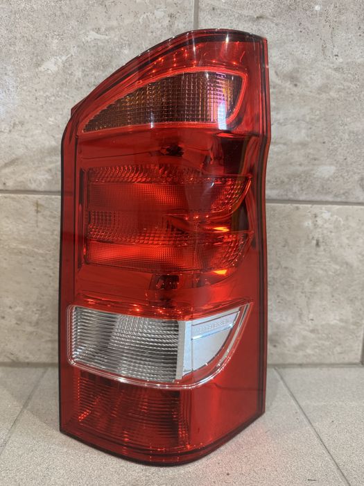 Lampa prawy tył tylna Mercedes Vito 2014- W447