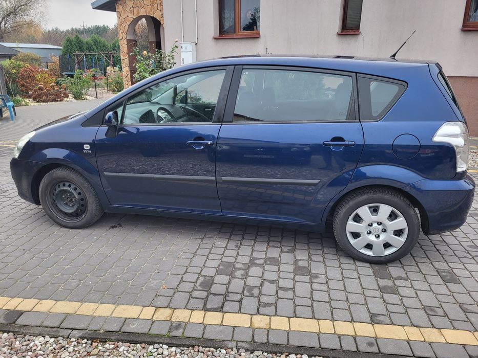 Toyota Corolla Verso 1.8 vvti Zalesie • OLX.pl