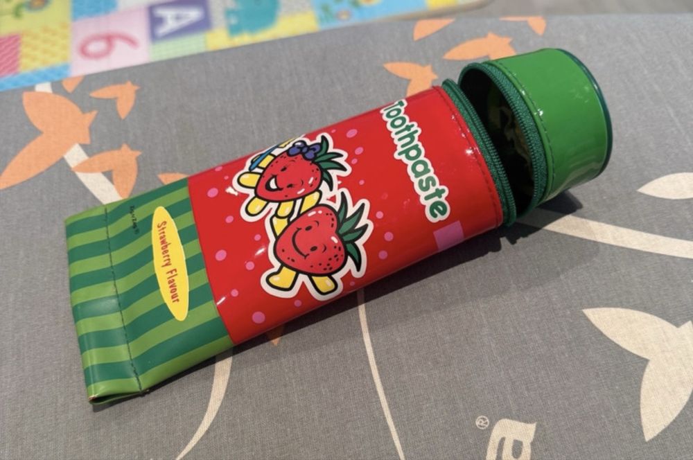 Estojo para escova e pasta de dentes