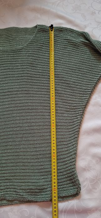 Sweter kolor pistacja