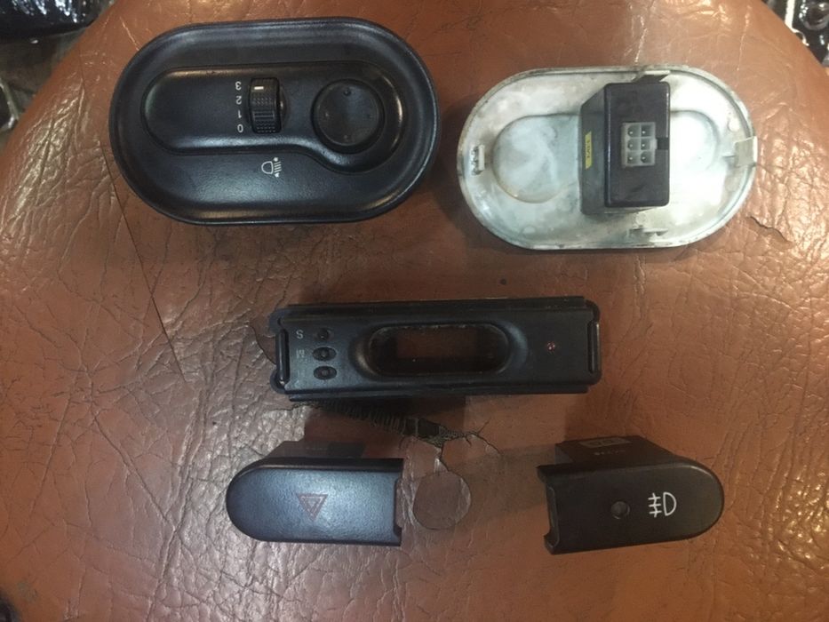 Часы кнопка аварийка ланос дэу Daewoo Lanos разборка отправка новой по