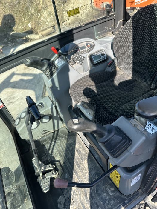 Minikoparka IGŁA2021r bobcat e19 e10 2 tony kubota wacker jcb takeuchi