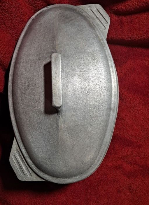 Чугунный казан,утятница.