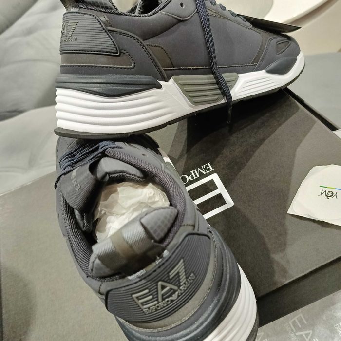 Emporio Armani Sneakersy NOWE rozmiar 42
