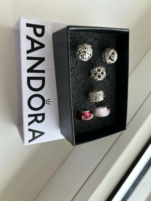 Намистини від Pandora (Оригінал)