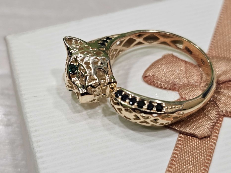 Złoty pierścionek unikatowy wzór TYGRYS PR 585