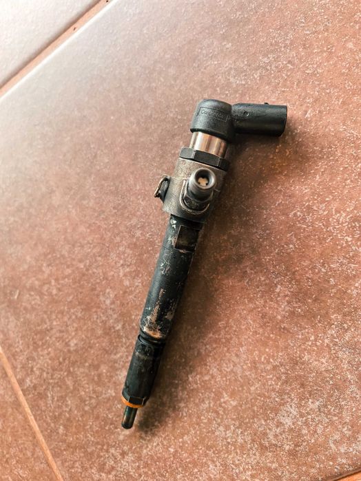 Injector Renault Scenic II 1.5 dCi 105 8200294788