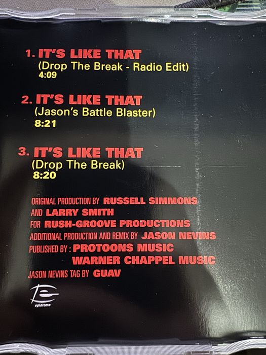 Run Dmc vs Jason Nevins It’s like that singiel hip hop old school