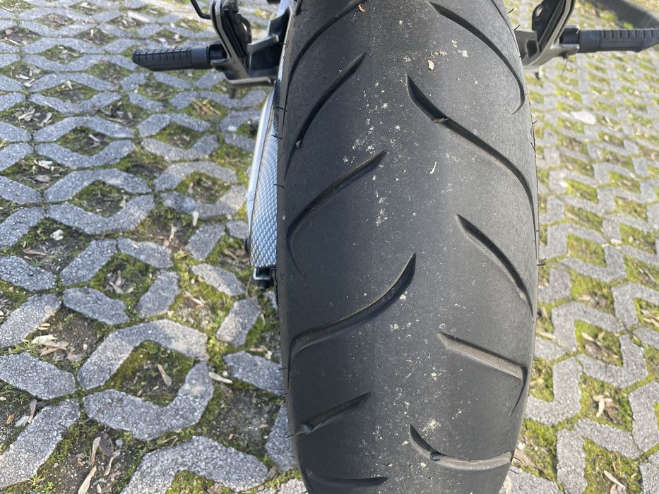 Honda Hornet 900 com varios extras