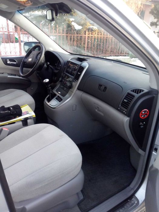 Kia Carnival 2010r.