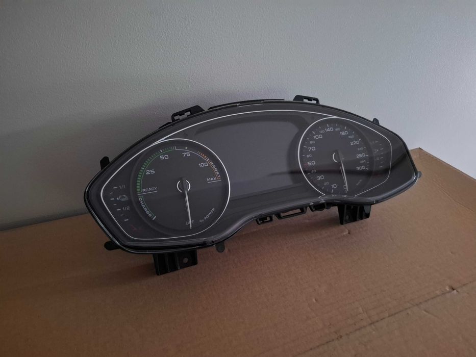 Licznik Zegary Wyświetlacz Audi Q5 FY Oryginał EUROPA