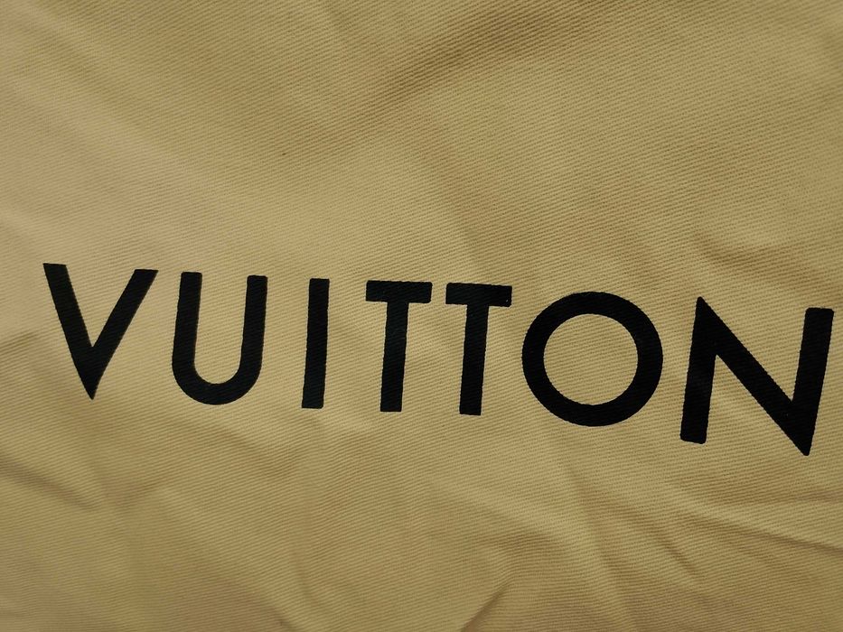 Pokrowiec na garnitur Louis Vuitton nowy