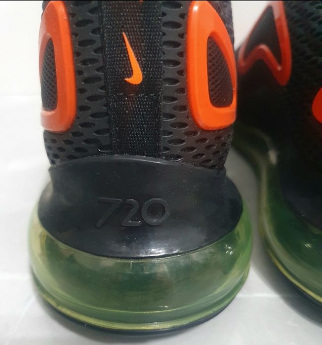 Buty nike air max 720 sportowe męskie czarno pomarańczowe  44 rozmiar