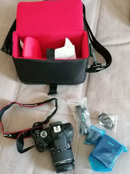 Kit Máquina Fotográfica CANON EOS 2000D + 18-55 mm
