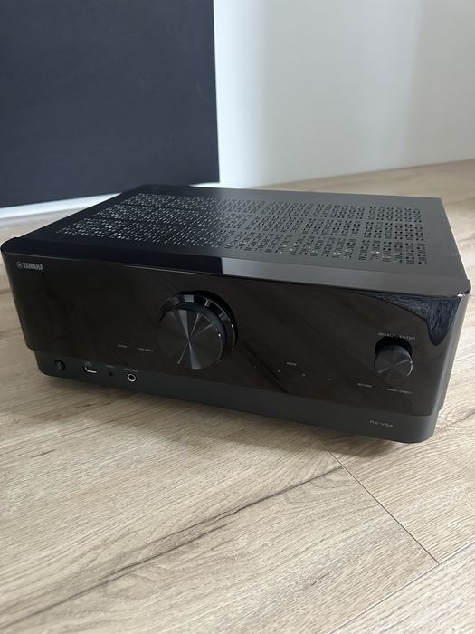 Amplituner Yamaha rxv6a
