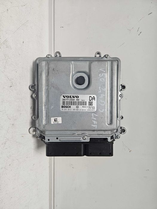 Sterownik silnika  VOLVO 2.4 D5 V50 LIFT